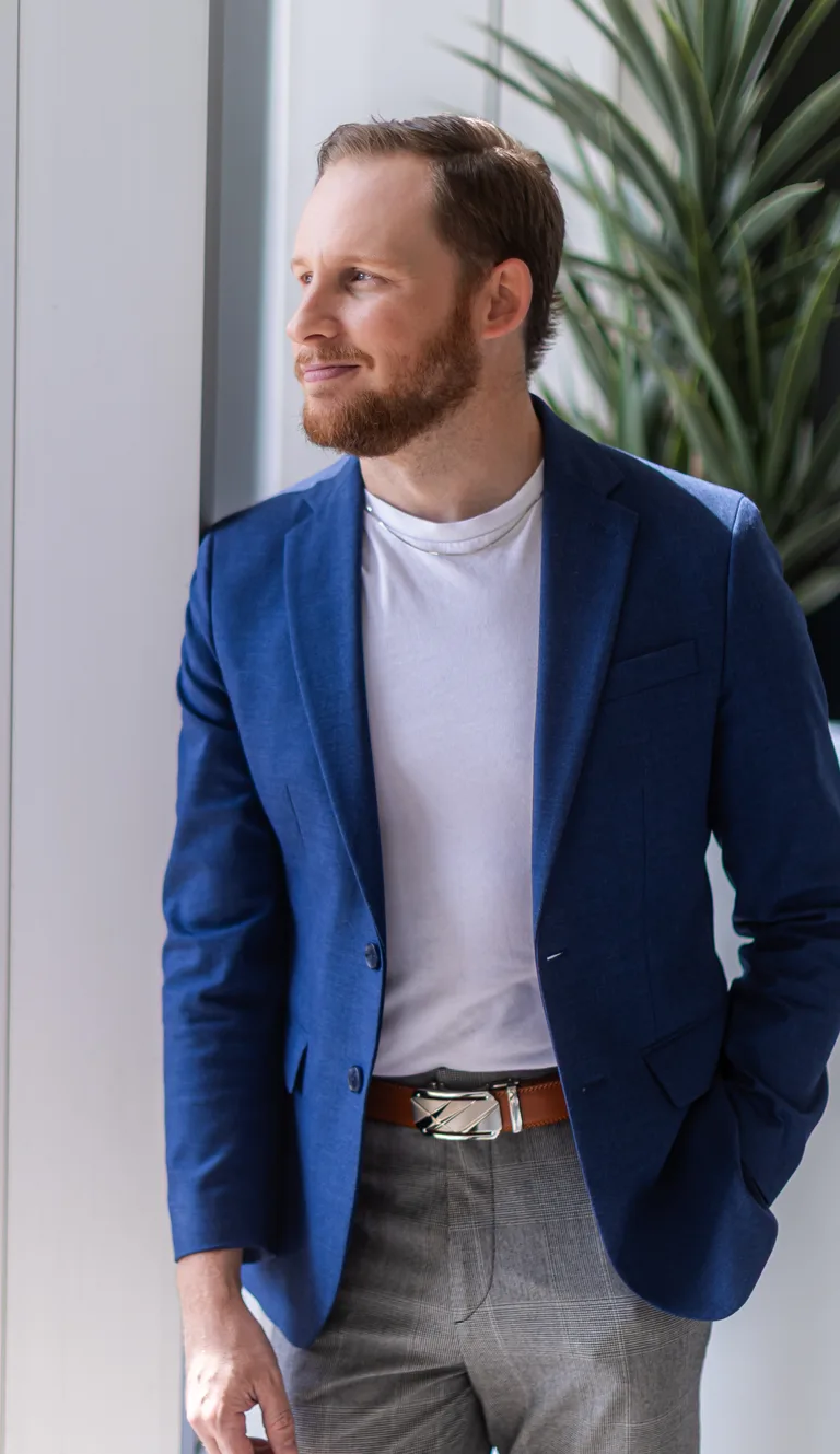 Thomas Eaves — Lead Agent, Eaves Realty Group